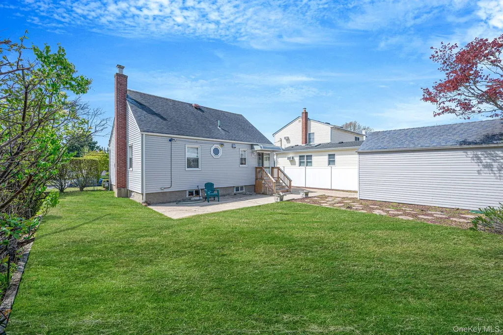 216 Doris Avenue North Bellmore NY 11710