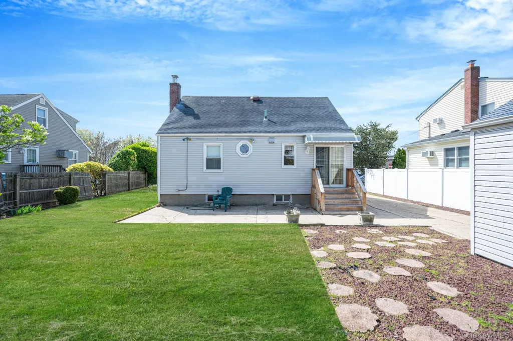 216 Doris Avenue North Bellmore NY 11710