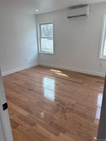 14415 226th Street Laurelton NY 11413
