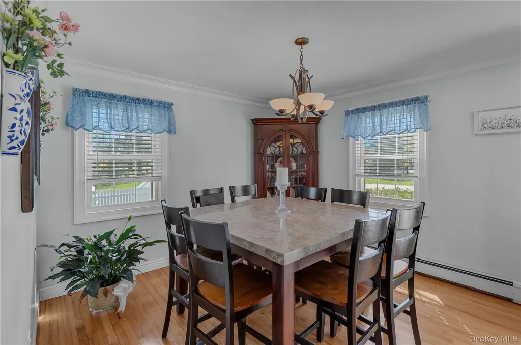 113 Roosevelt Avenue Islip NY 11751