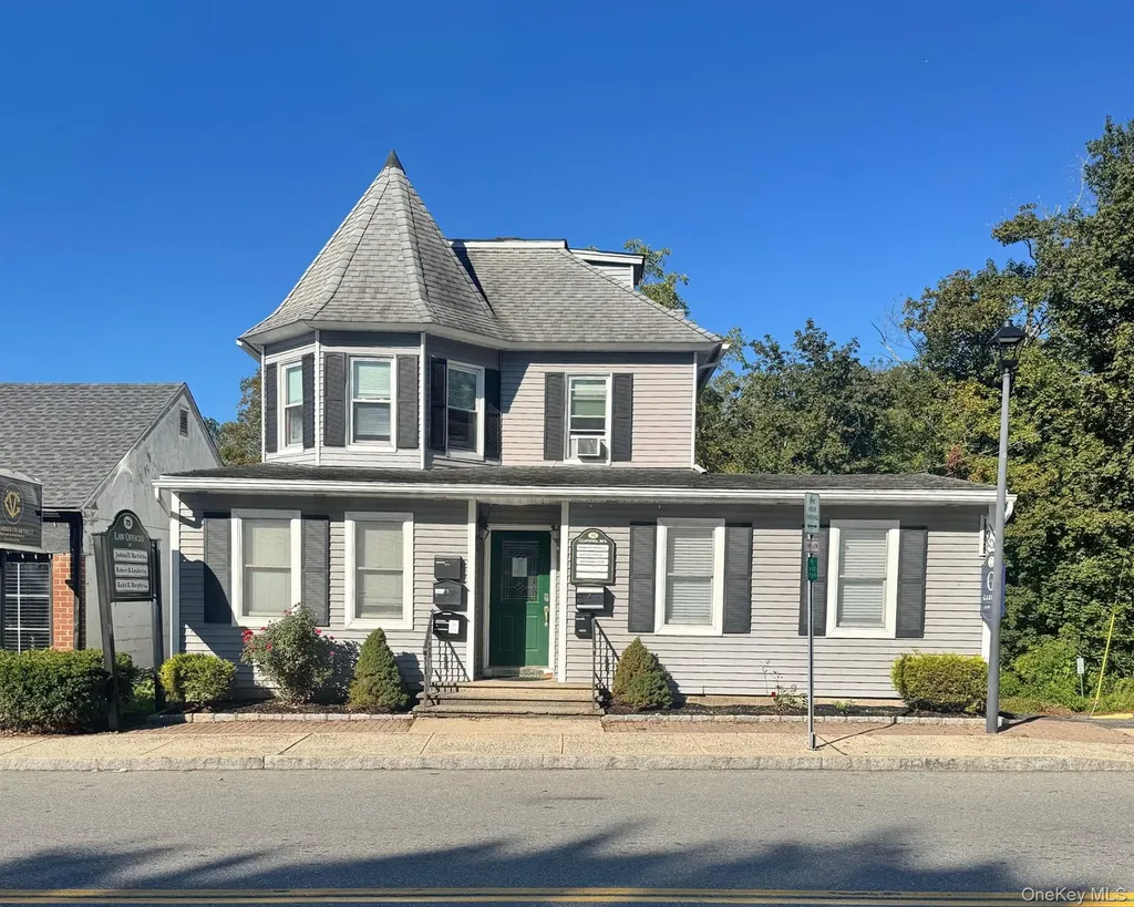 73 Gleneida Avenue Carmel NY 10512