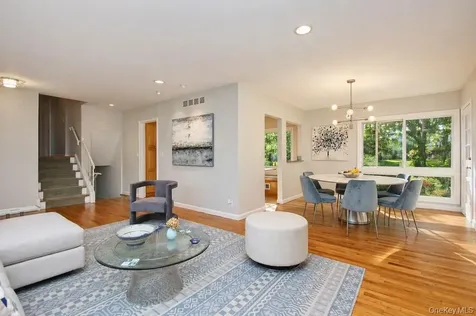 74 Hungerford Road Briarcliff Manor NY 10510