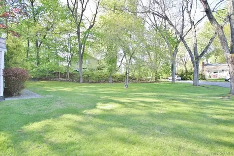 74 Hungerford Road Briarcliff Manor NY 10510