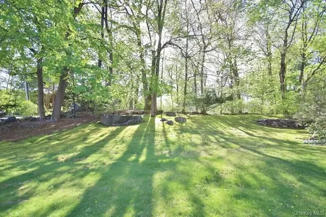 74 Hungerford Road Briarcliff Manor NY 10510