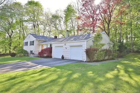 74 Hungerford Road Briarcliff Manor NY 10510