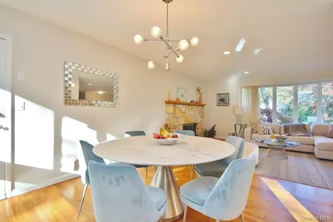 74 Hungerford Road Briarcliff Manor NY 10510