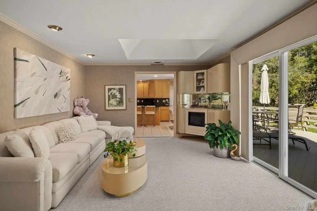 32 Fairway Place Cold Spring Harbor NY 11724