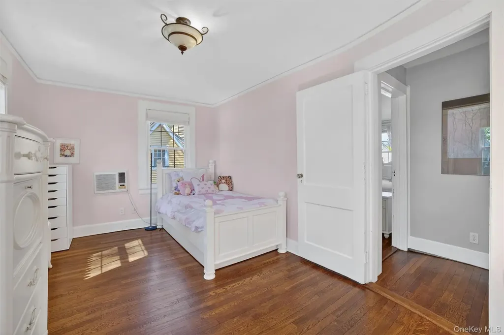 187 Longview Avenue White Plains NY 10605