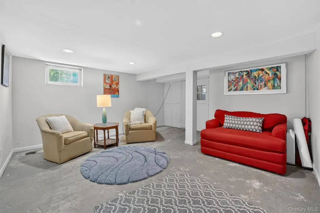 187 Longview Avenue White Plains NY 10605