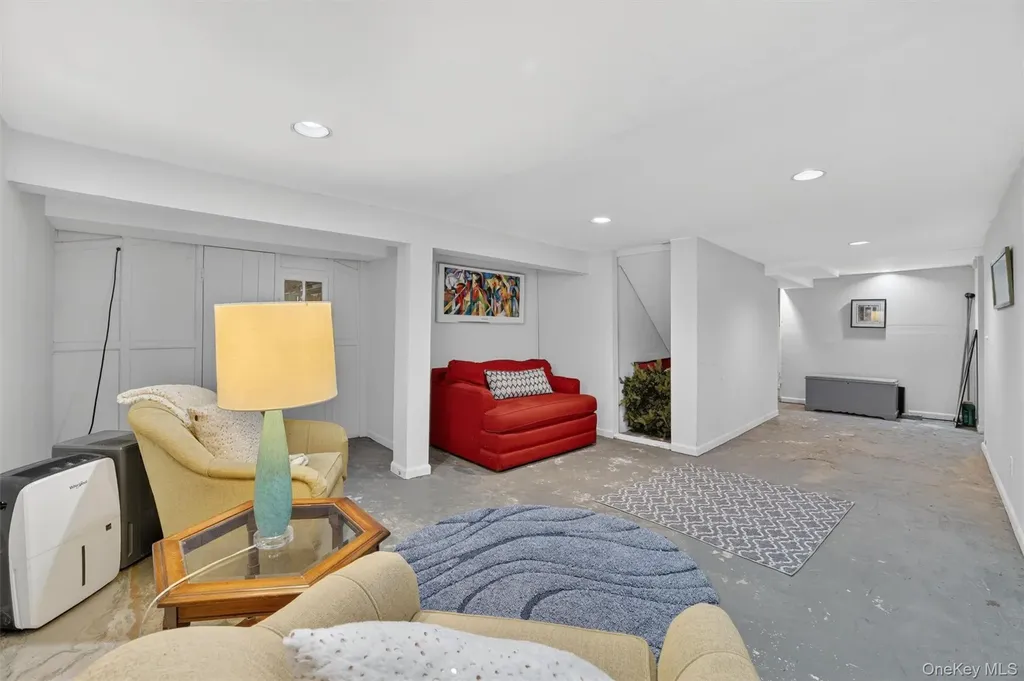 187 Longview Avenue White Plains NY 10605