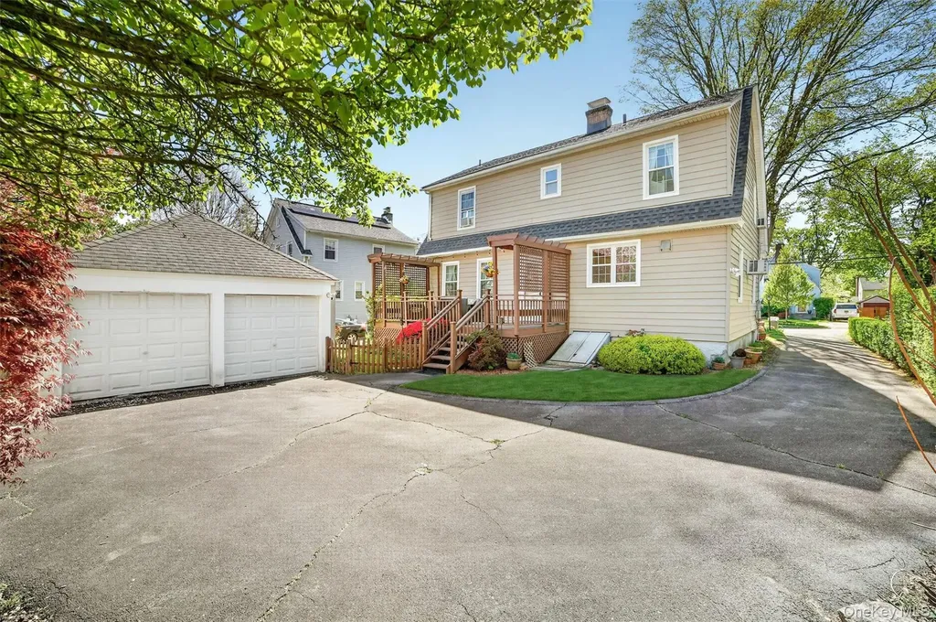 187 Longview Avenue White Plains NY 10605