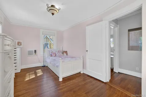 187 Longview Avenue White Plains NY 10605