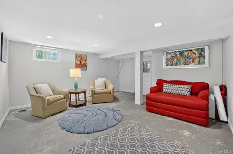 187 Longview Avenue White Plains NY 10605