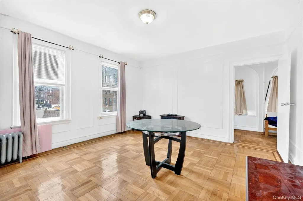 759 E 221st Street Bronx NY 10467