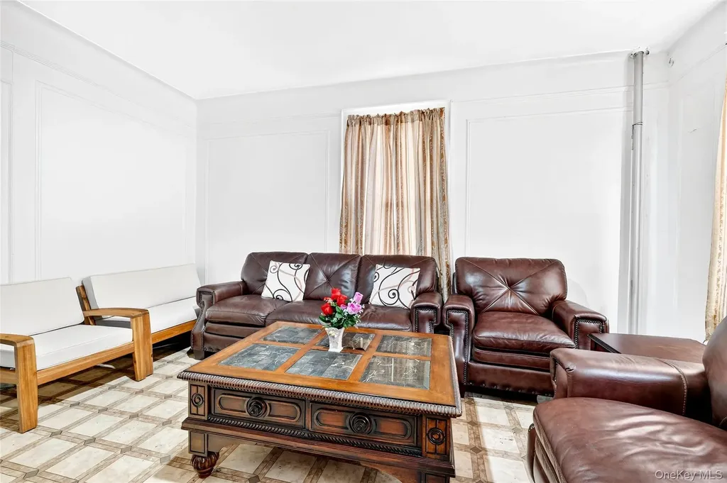 759 E 221st Street Bronx NY 10467