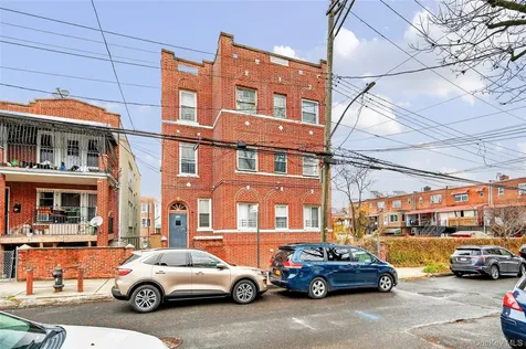759 E 221st Street Bronx NY 10467