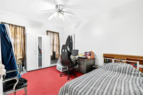 759 E 221st Street Bronx NY 10467