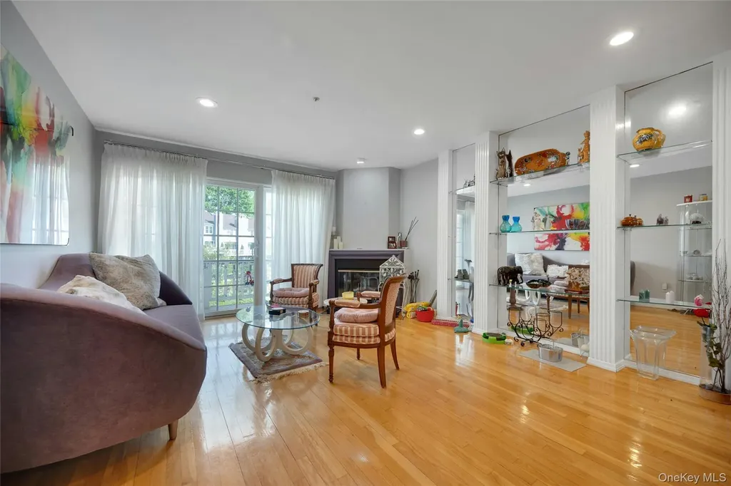 1102 Pondside Drive White Plains NY 10607