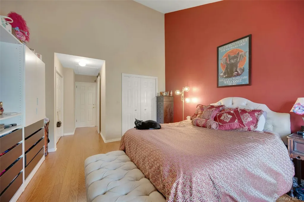 1102 Pondside Drive White Plains NY 10607
