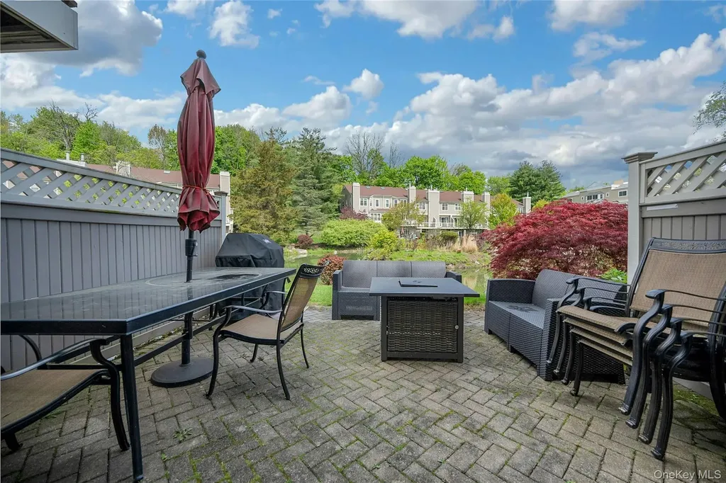 1102 Pondside Drive White Plains NY 10607