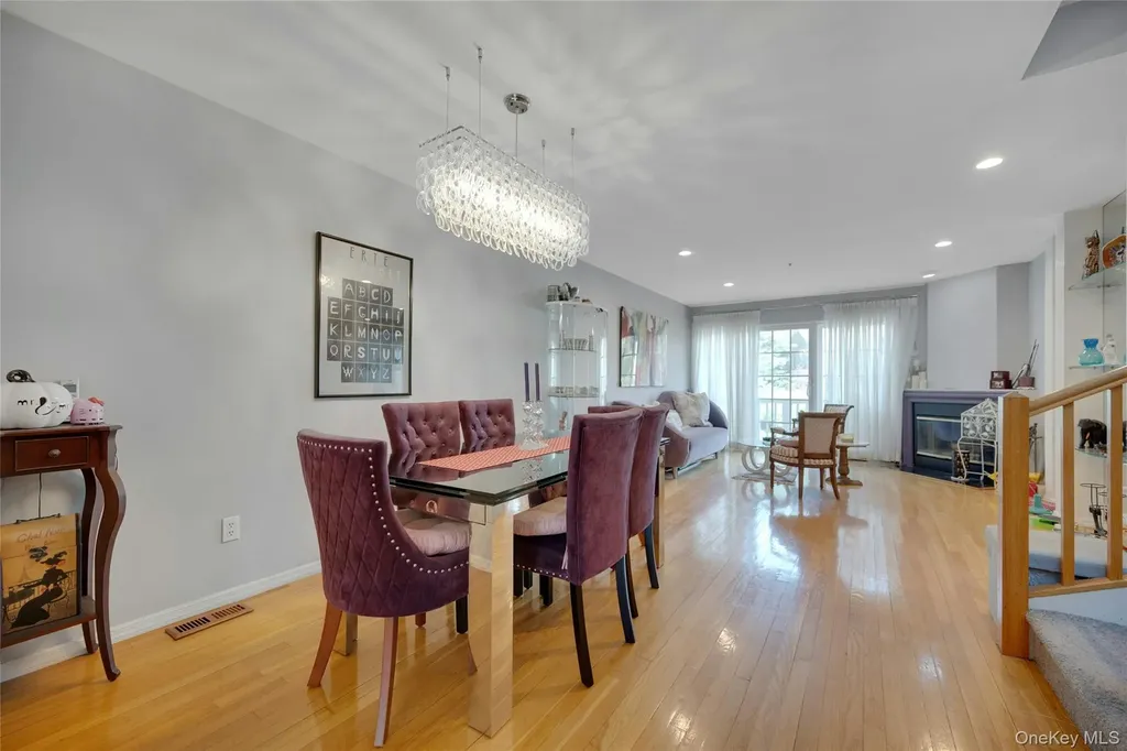 1102 Pondside Drive White Plains NY 10607