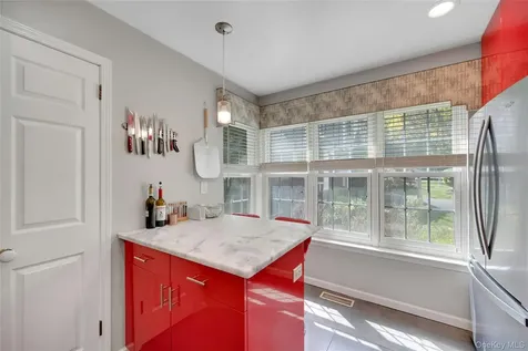 1102 Pondside Drive White Plains NY 10607