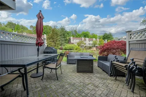 1102 Pondside Drive White Plains NY 10607