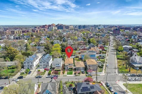 1010 Bay 25th Street Far Rockaway NY 11691