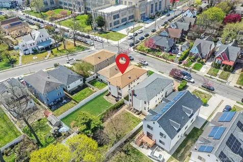 1010 Bay 25th Street Far Rockaway NY 11691