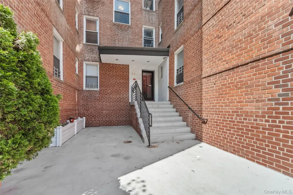 501 Riverdale Yonkers NY 10705