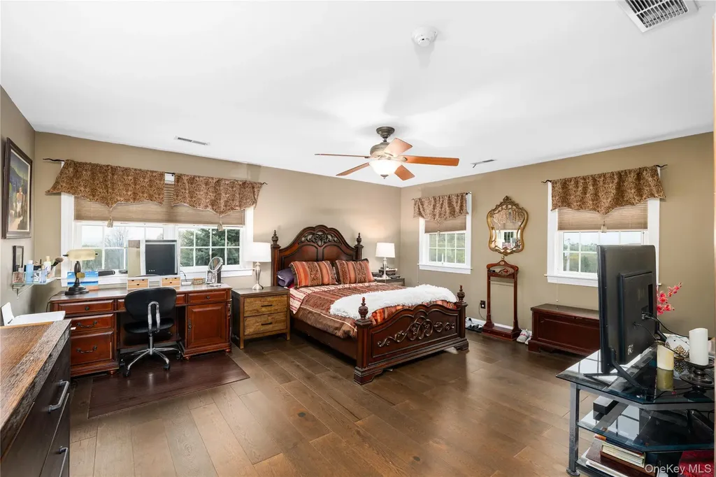 60 Idlewild Road Marlboro NY 12542