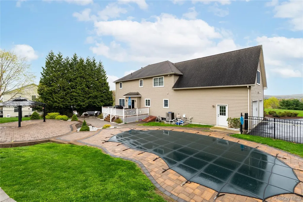 60 Idlewild Road Marlboro NY 12542
