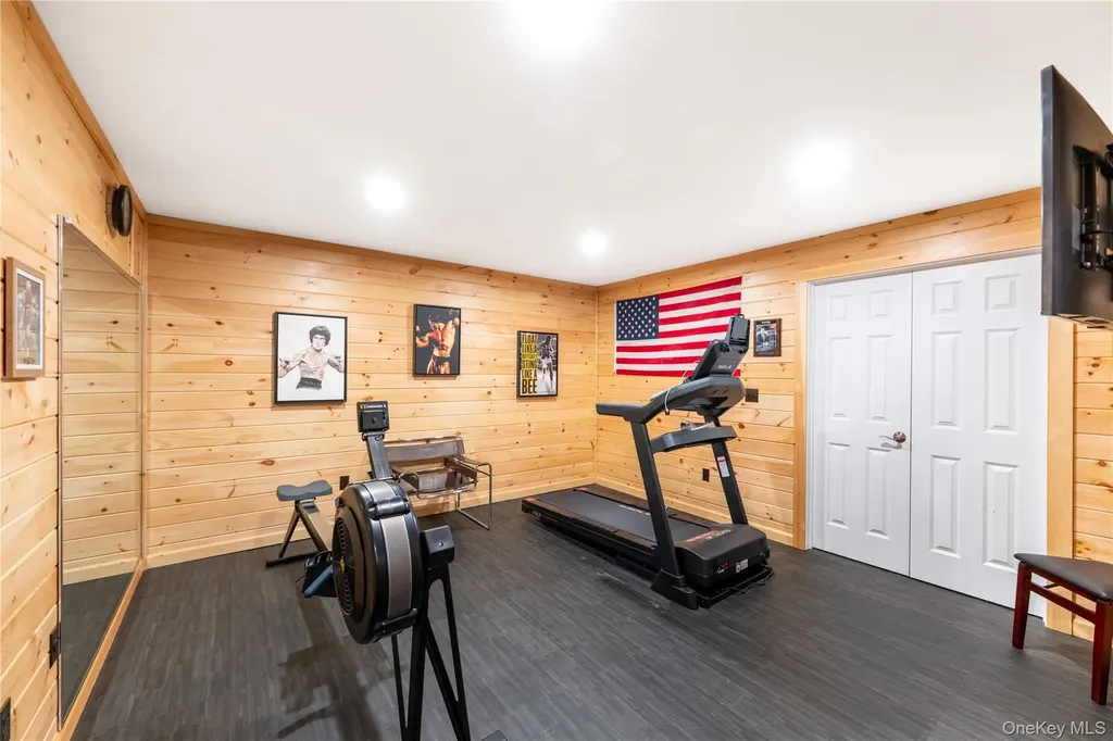 60 Idlewild Road Marlboro NY 12542