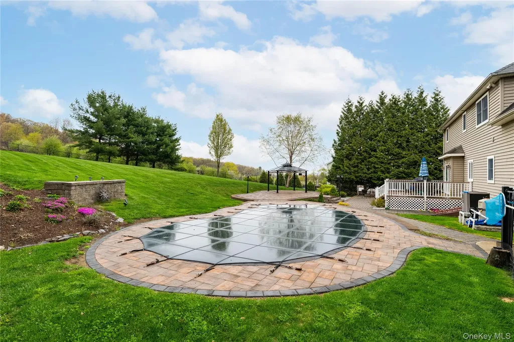 60 Idlewild Road Marlboro NY 12542