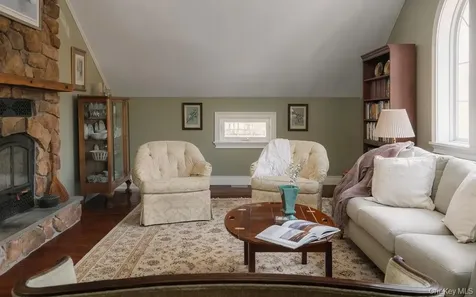 92 Fiddlers Bridge Road Staatsburg NY 12580