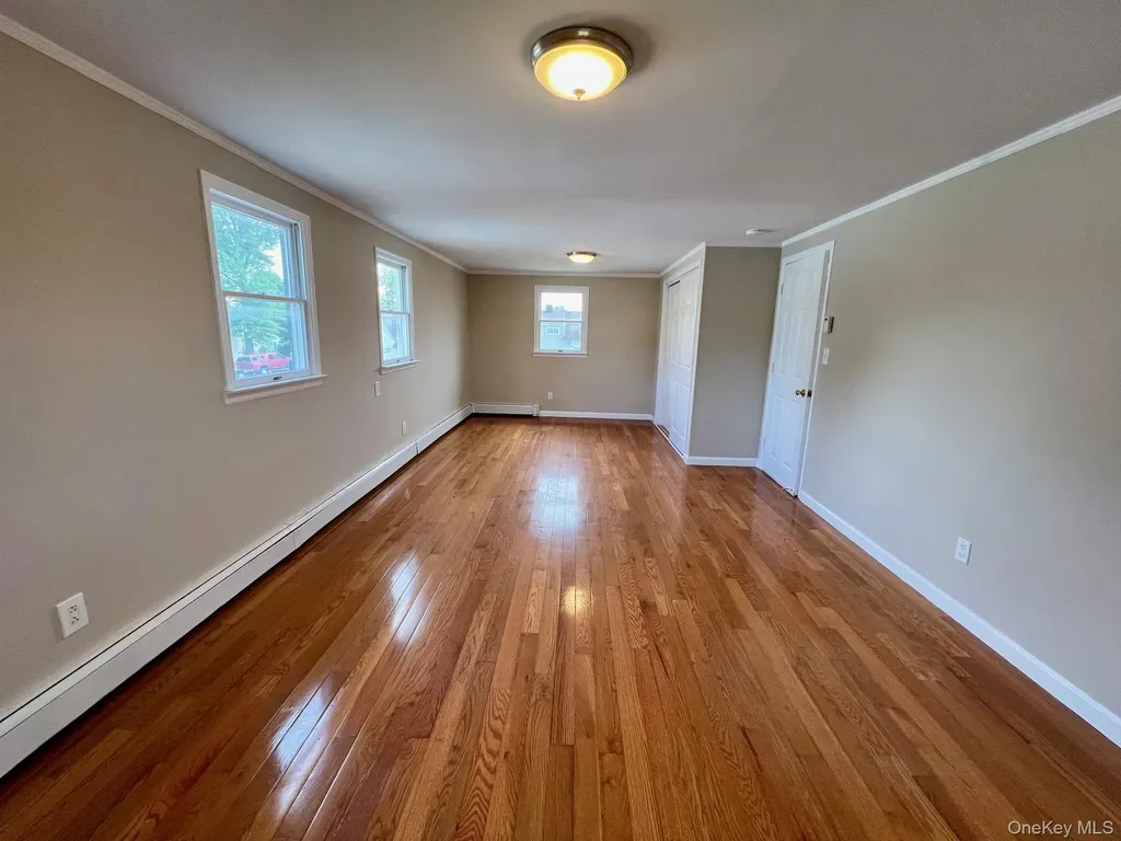 51 Friendly Hicksville NY 11801
