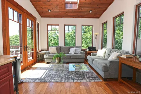 21 Ori's View Drive Saugerties NY 12477