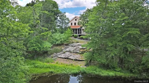21 Ori's View Drive Saugerties NY 12477