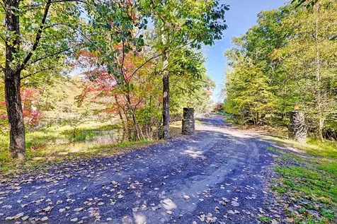 21 Ori's View Drive Saugerties NY 12477