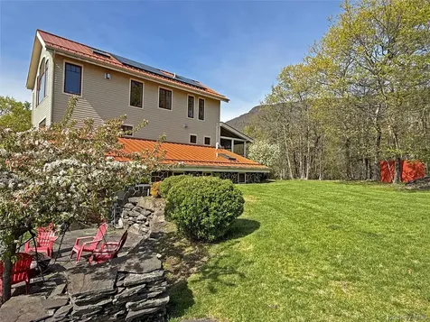 21 Ori's View Drive Saugerties NY 12477