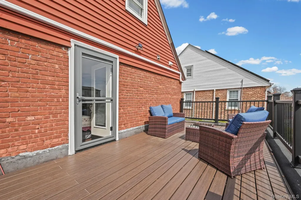 6 Dubonnet Road Valley Stream NY 11581
