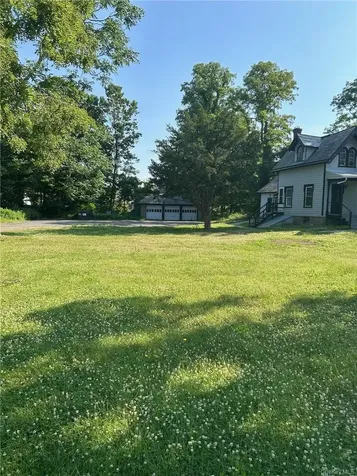 165 S Cross Road Staatsburg NY 12580