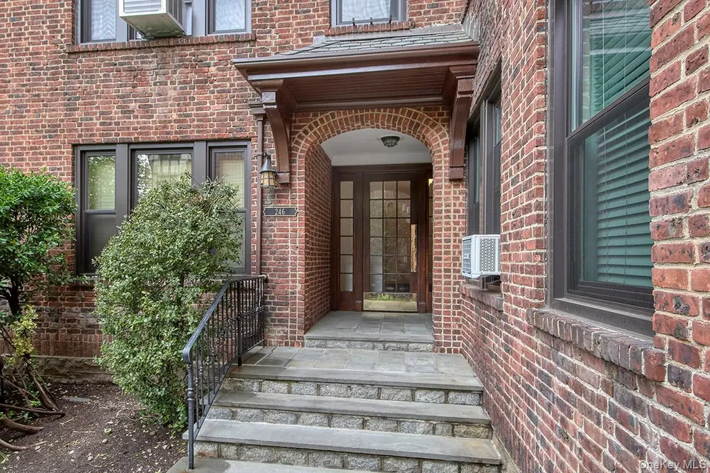 246 Bronxville Road Bronxville NY 10708
