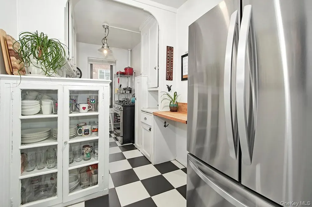 246 Bronxville Road Bronxville NY 10708