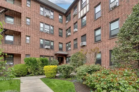246 Bronxville Road Bronxville NY 10708