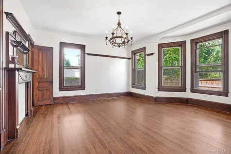 834 John Street Peekskill NY 10566