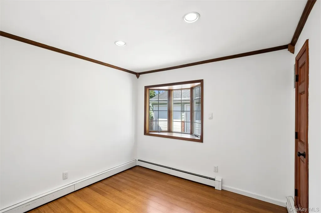 22 Baylis Place Syosset NY 11791