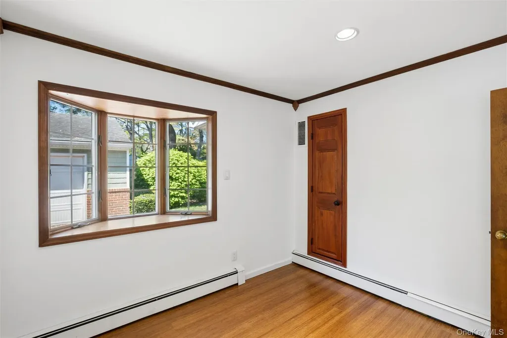 22 Baylis Place Syosset NY 11791