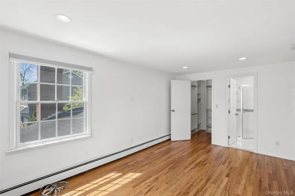 22 Baylis Place Syosset NY 11791