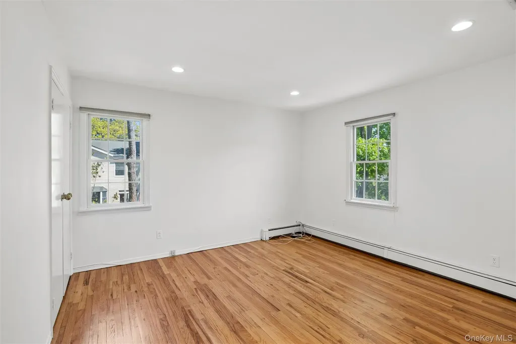 22 Baylis Place Syosset NY 11791